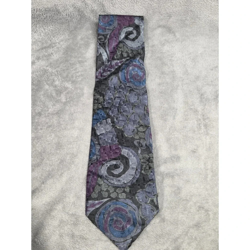 Z UOMO Vintage Handmade in ITALY 100%‎ Silk Tie Blue Purple Abstract